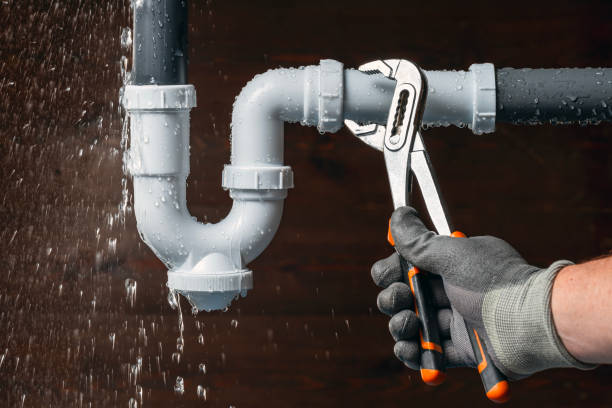 Professional Drain Cleaning technician working in Woodlake, CA